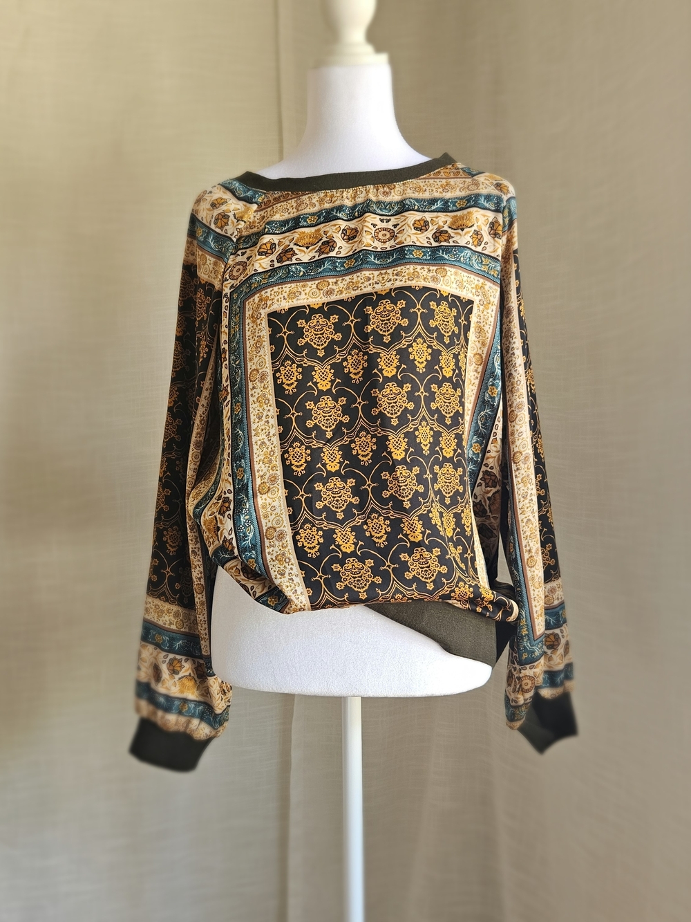 Kori America Scarf Print Boho Blouse Size M Medieval Baroque Long Sleeve Top - Picture 2 of 15